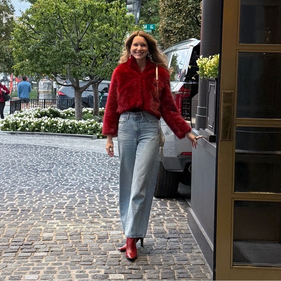 Hi! I’m Brittany 💕 - Picture 3 of 9